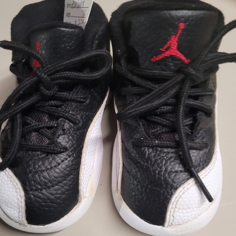 Children's Jordans size:7c Black & white